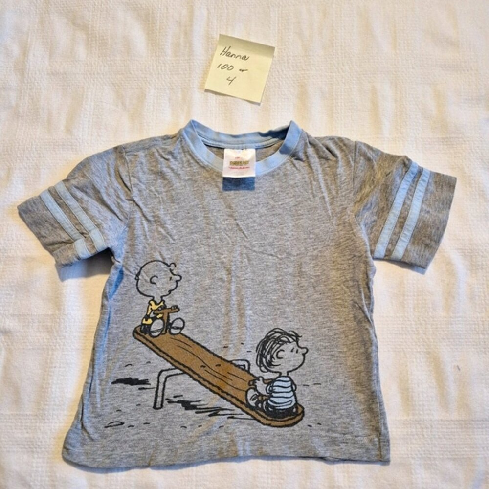 Hanna Andersson girls size 100 or 4 Peanuts gray shirt, boxy fit vguc